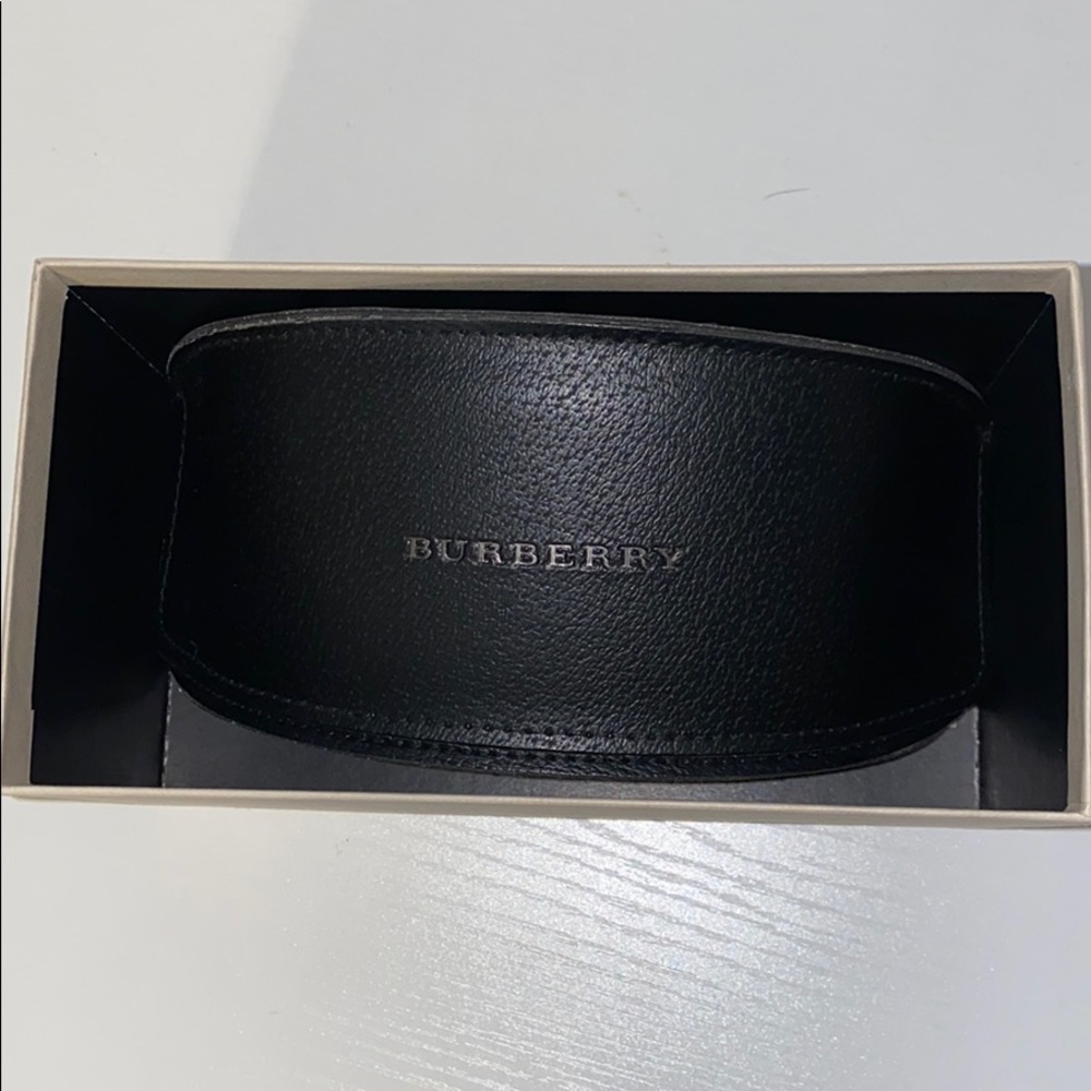 Burberry Sunglasses - Picture 2 of 6